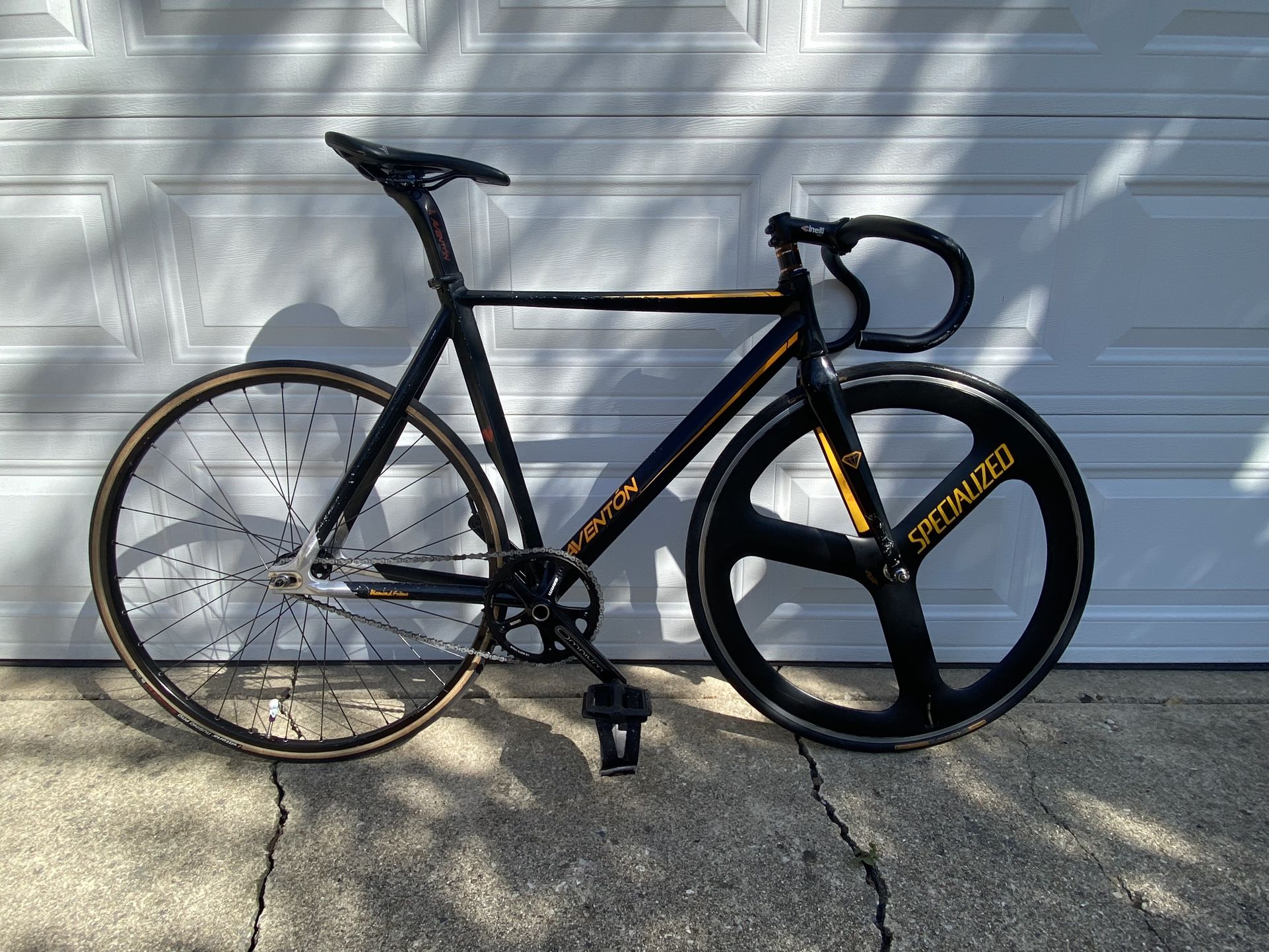 Aventon Diamond For Sale Size : 56cm  (READ DESCRIPTION) 