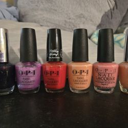 Lot Of 18 Bottles Of Nail Polish