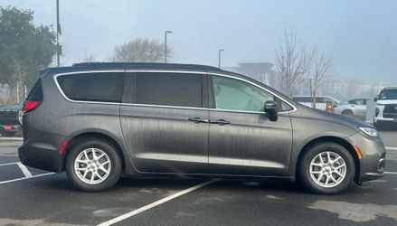 2022 Chrysler Pacifica