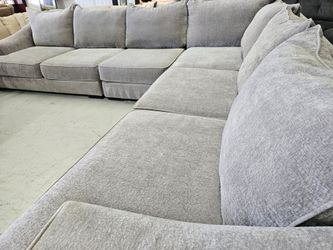 Oversized Gray Rooms To Go Sectional w/ Deep Seats