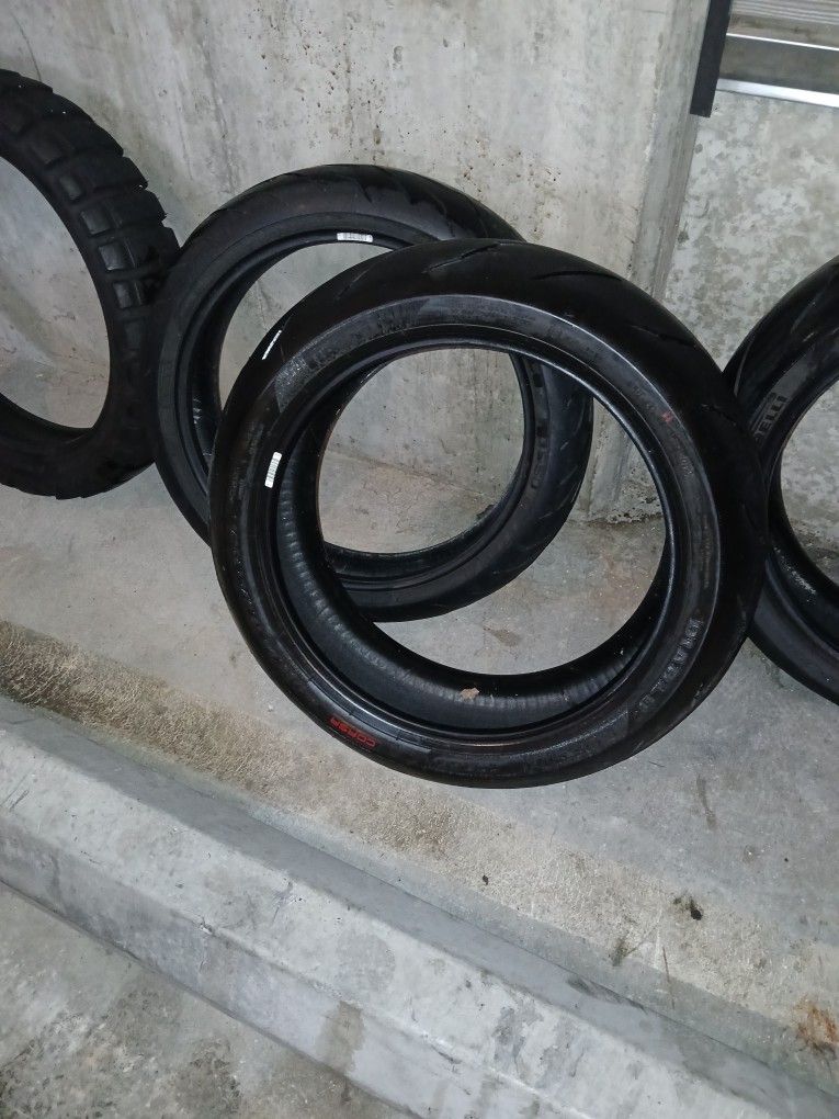 PIRELLI DIABLO ROSSO III 17 INCH MOTORCYCLE TIRE SET