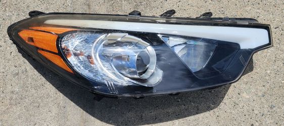 2014 2015 2016 KIA FORTE RIGHT PASSENGER HEADLIGHT