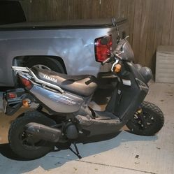 2004 Yamaha Zuma Sport Scooter