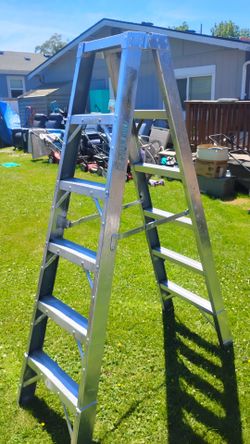 Green Bull 6FT Aluminum 350LB Capacity Heavy Duty Folding Step Ladder