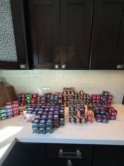 NeeDoh Brand new Nice Cream Glow Dark Fuzz Ball Color Change Pup Cat Funky Mello Mallo