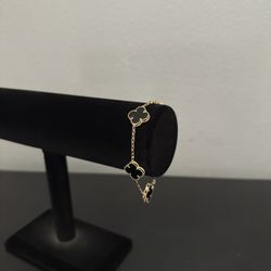 18k Van Cleef Bracelet