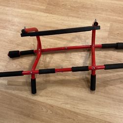 Pull Up Bar
