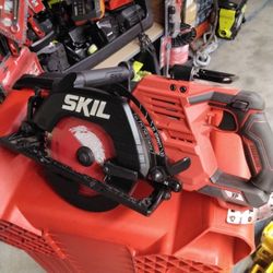 SKIL 20-volt 7-1/4-in Brushless Cordless Circular Saw.  Tool Only 