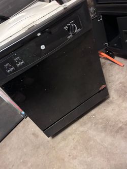 GE Black Built-In Dishwasher