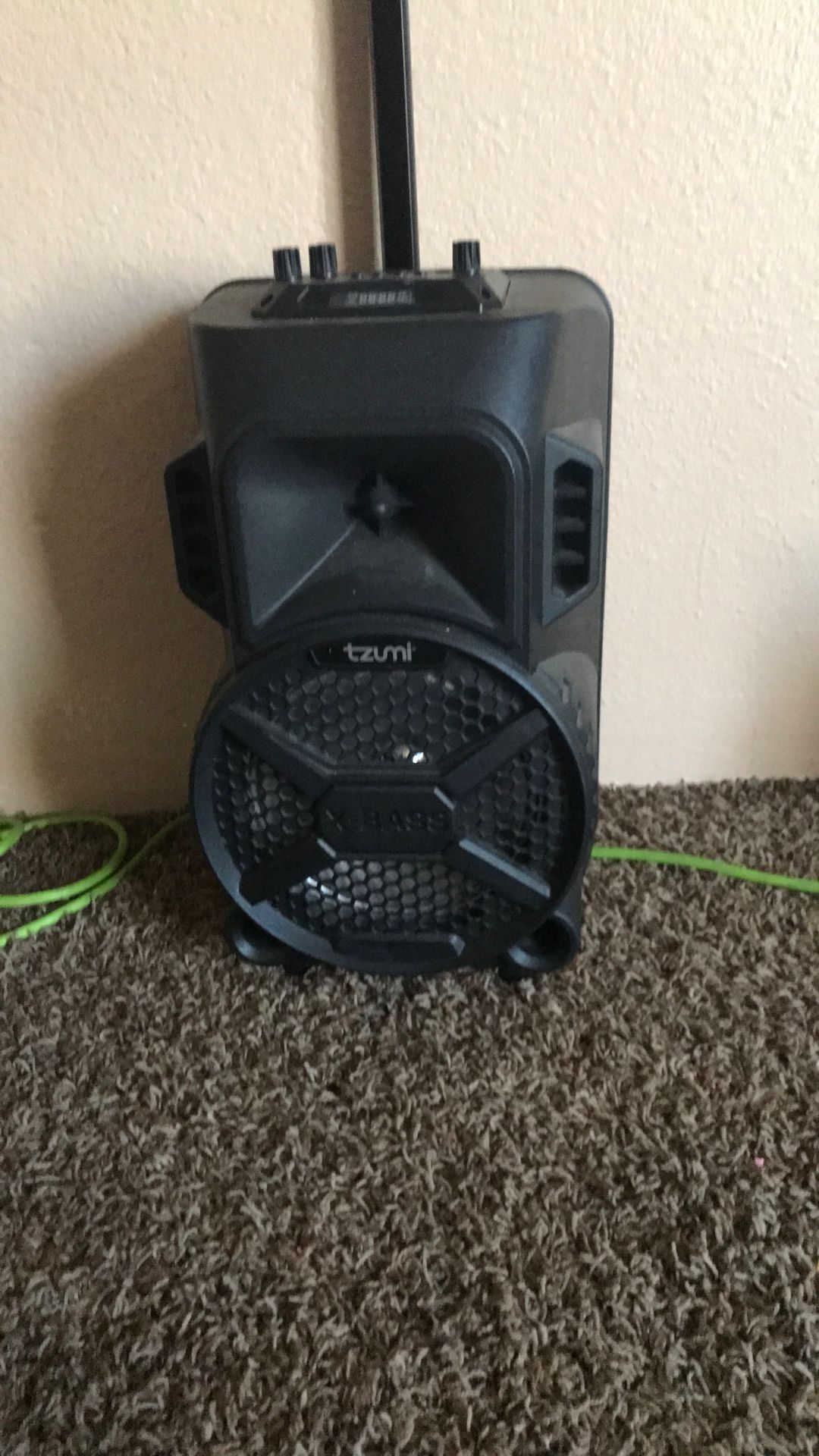 Tzumi Speaker