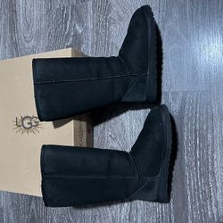 UGG Australia Classic Tall Boot - Women’s size 8