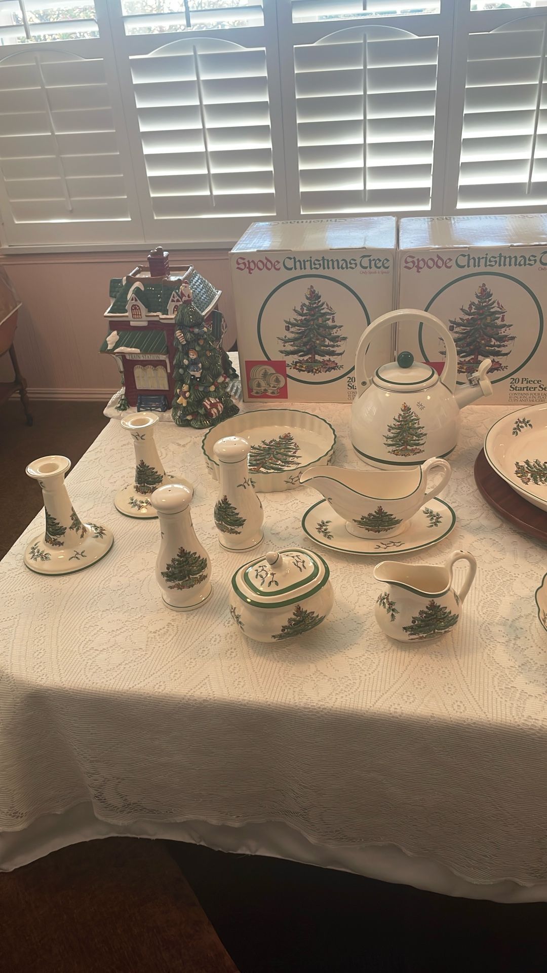 Spode Christmas Tree Collection 