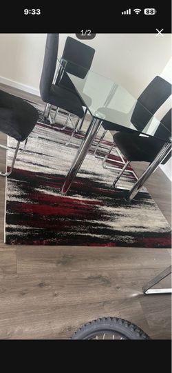 Rug- 5x8