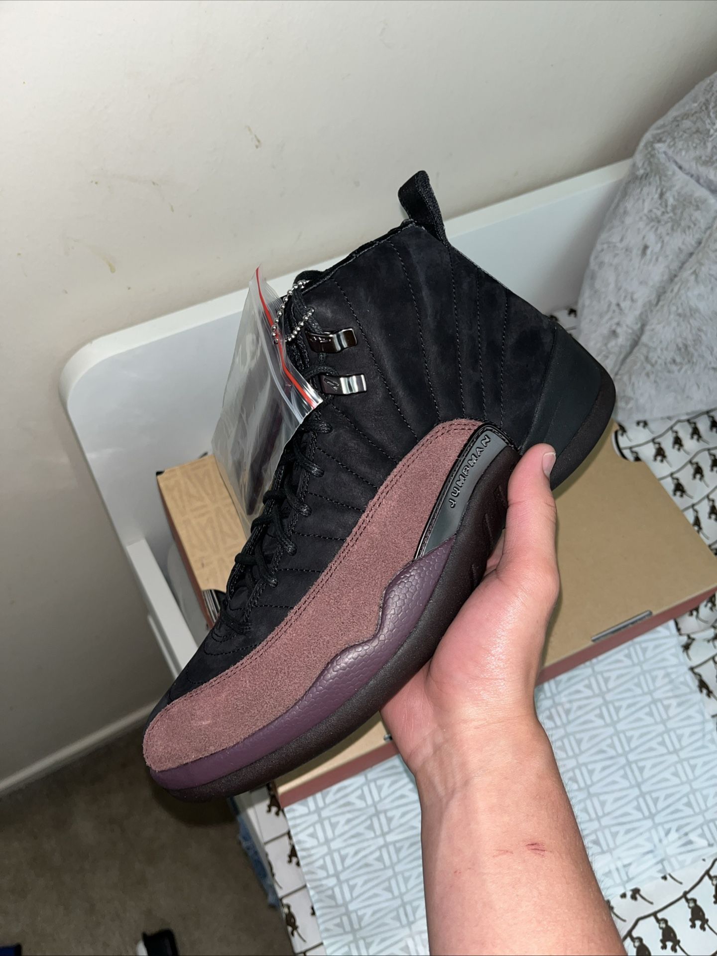 Jordan 12 A Ma Maniere Size 11W/9.5M