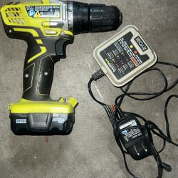 RYOBI 12-Volt Lithium-Ion Cordless Drill/Driver Kit HJP004L