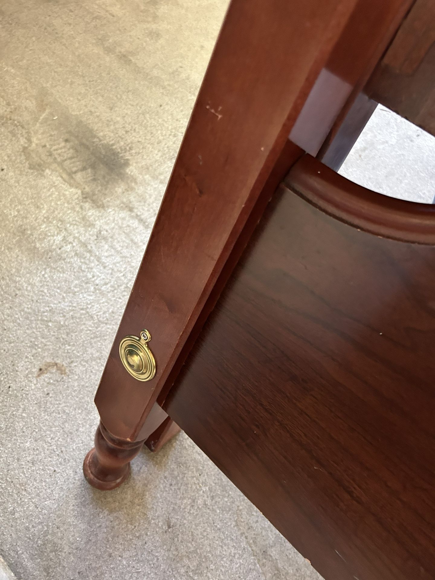 Broyhill Cherry Wood Four Poster Bed Made In The USA for Sale in Elgin