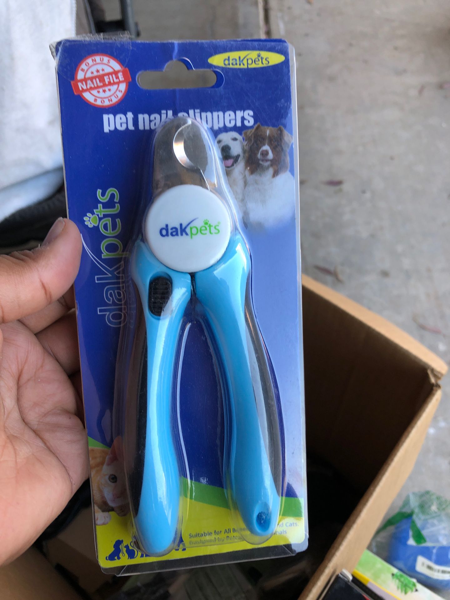 Pet nail clipper