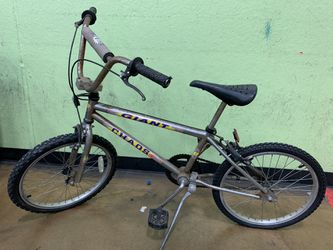 VINTAGE GIANT CHAOS OFF-ROAD BIKE