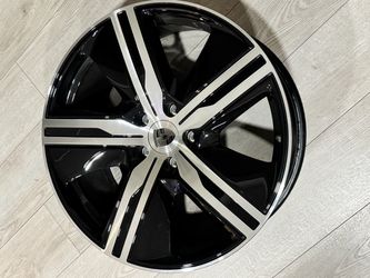 2025 Porsche Macan Premium wheel