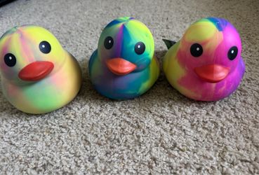 SQUISHY DUCKS