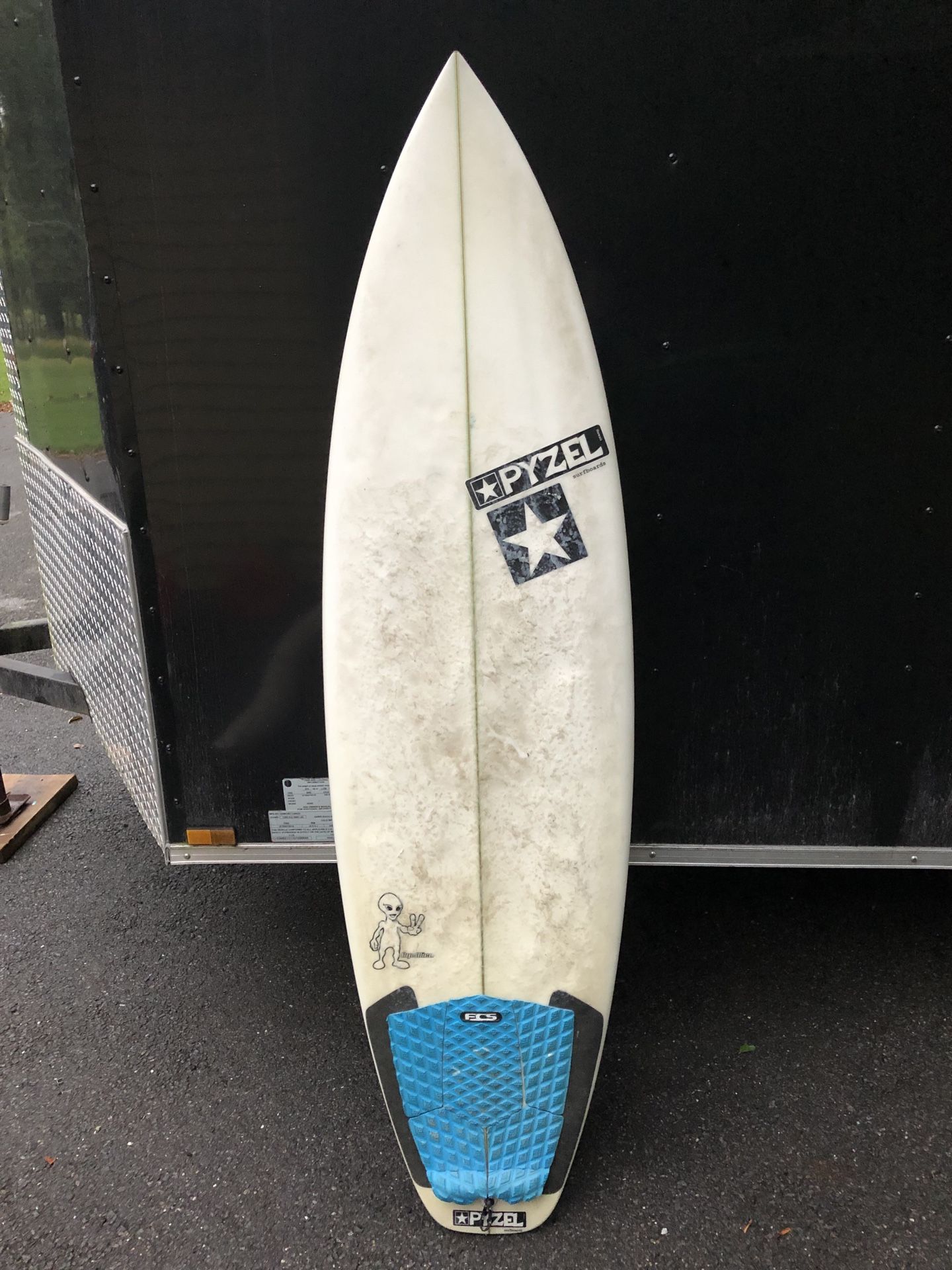 Pyzel pyzalien surfboard