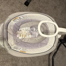 Graco Sense2Soothe Baby Swing