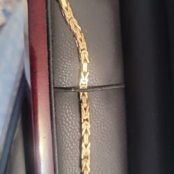 14kt Gold Byzantine Bracelet 