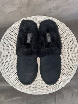 Women’s Skechers Slippers