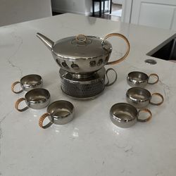 Unique Teapot Silver With 6 Cups, Rattan Handles 
