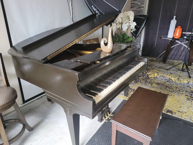 Baby Grand Piano.