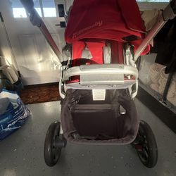 UPPAbaby Vista Stroller – Smooth & Solid $250 or best offer 