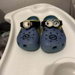 Minion Crocs Toddler  Size C10