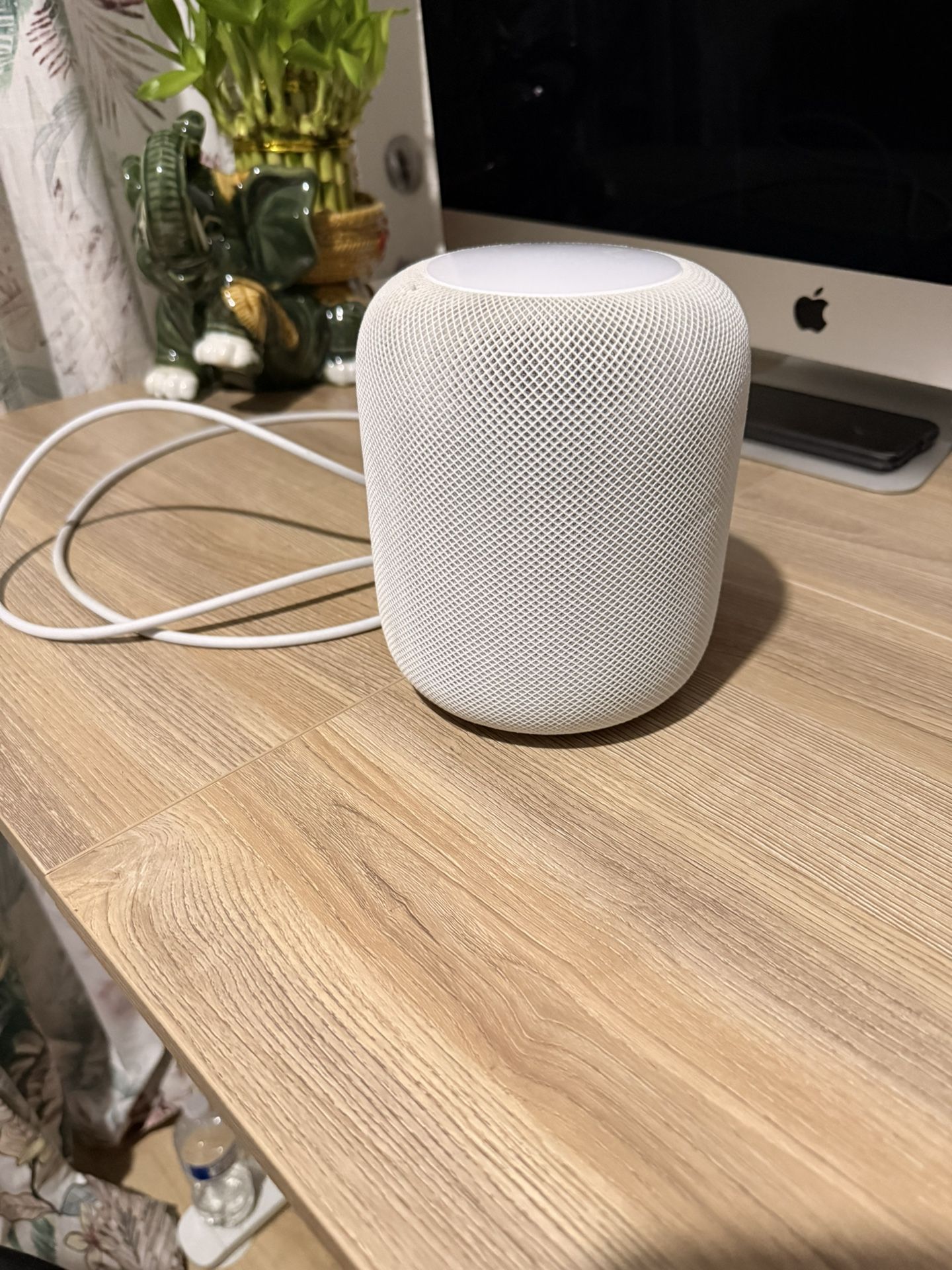 Apple Home Pod