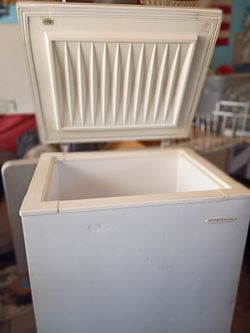 Deep freezer