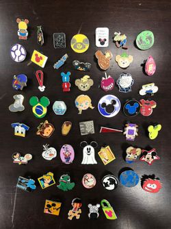 Disney Trading Pins - for trading / collecting from Walt Disney World