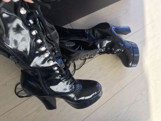 High Top Boots 6.5