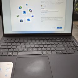 Dell Inspiron 15 Laptop 3520