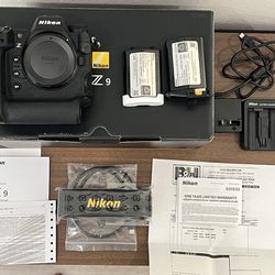 (Mint) Nikon Z9 W/box, Receipt, and Extra battery