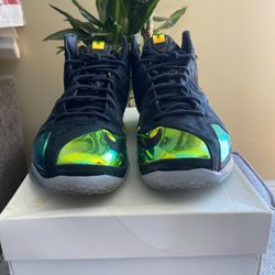 Nike Lebron 11 Ext “ KING CROWN “ Sz 10