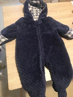 6-9 M winter romper