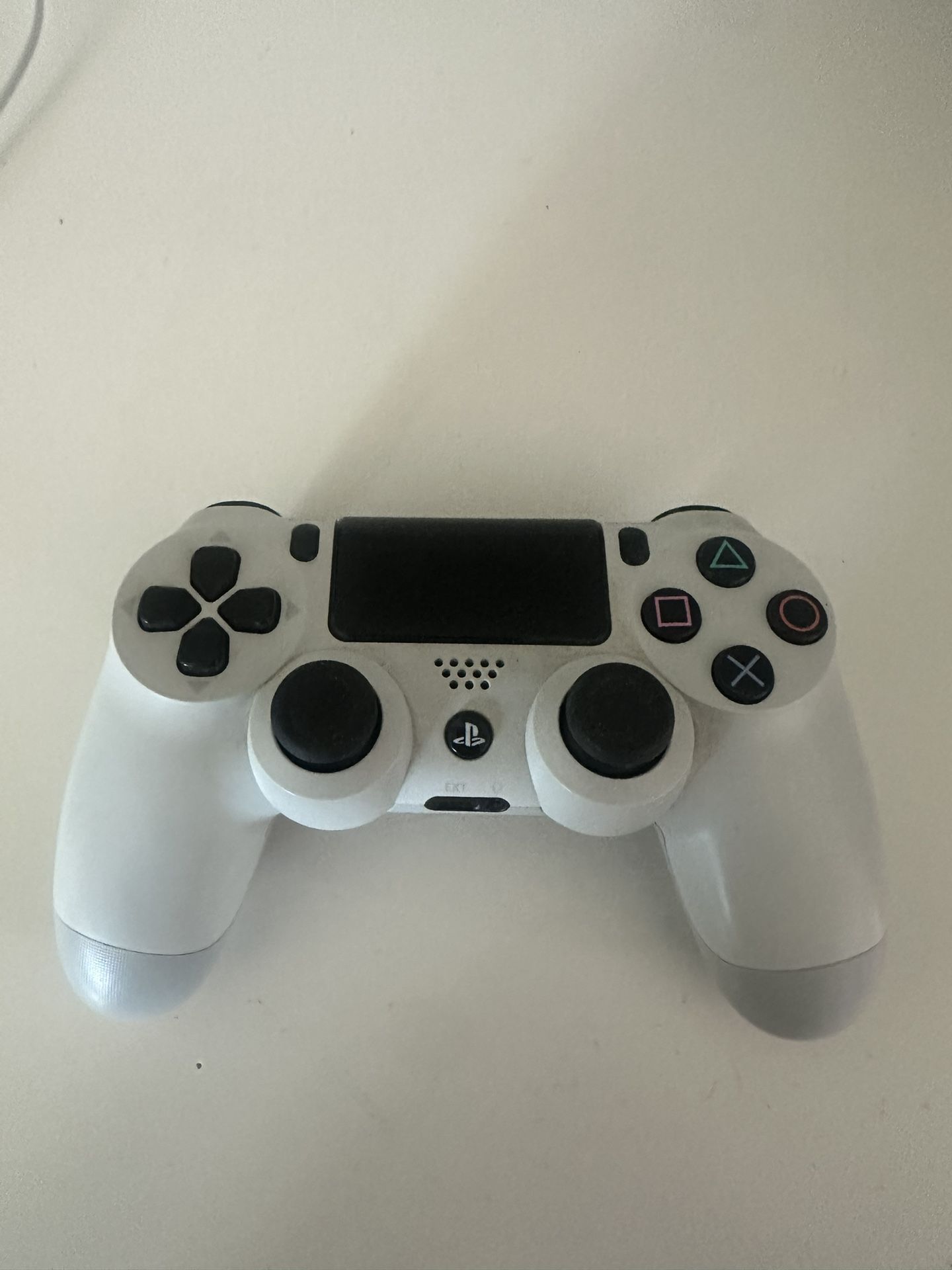 PS4 controller