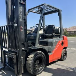 Toyota Forklift 5000 Lb Low Hours 