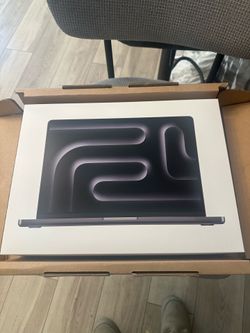 Apple Macbook Pro 2026 14inch M5 Pro 24GB  1TB  Brand New Sealed