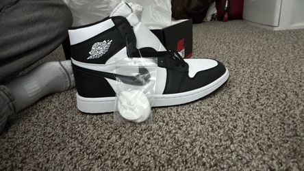 Air Jordan 1 High Black and White Sneaker