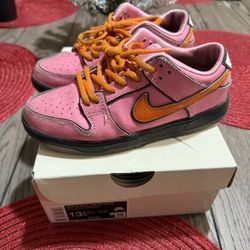 Nike Sb Dunk Low Power Puff Girl