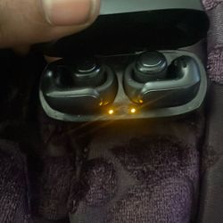 New Bose Magnetic Earbuds 