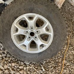 245/75/17 New Wheel And Tire Jeep. 245/75/17 Bridgestone Dueler A/T