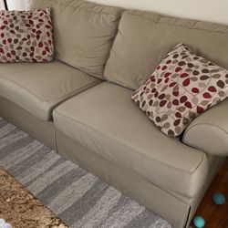 Broyhill Couch - Sold As Is - Pick Up Only