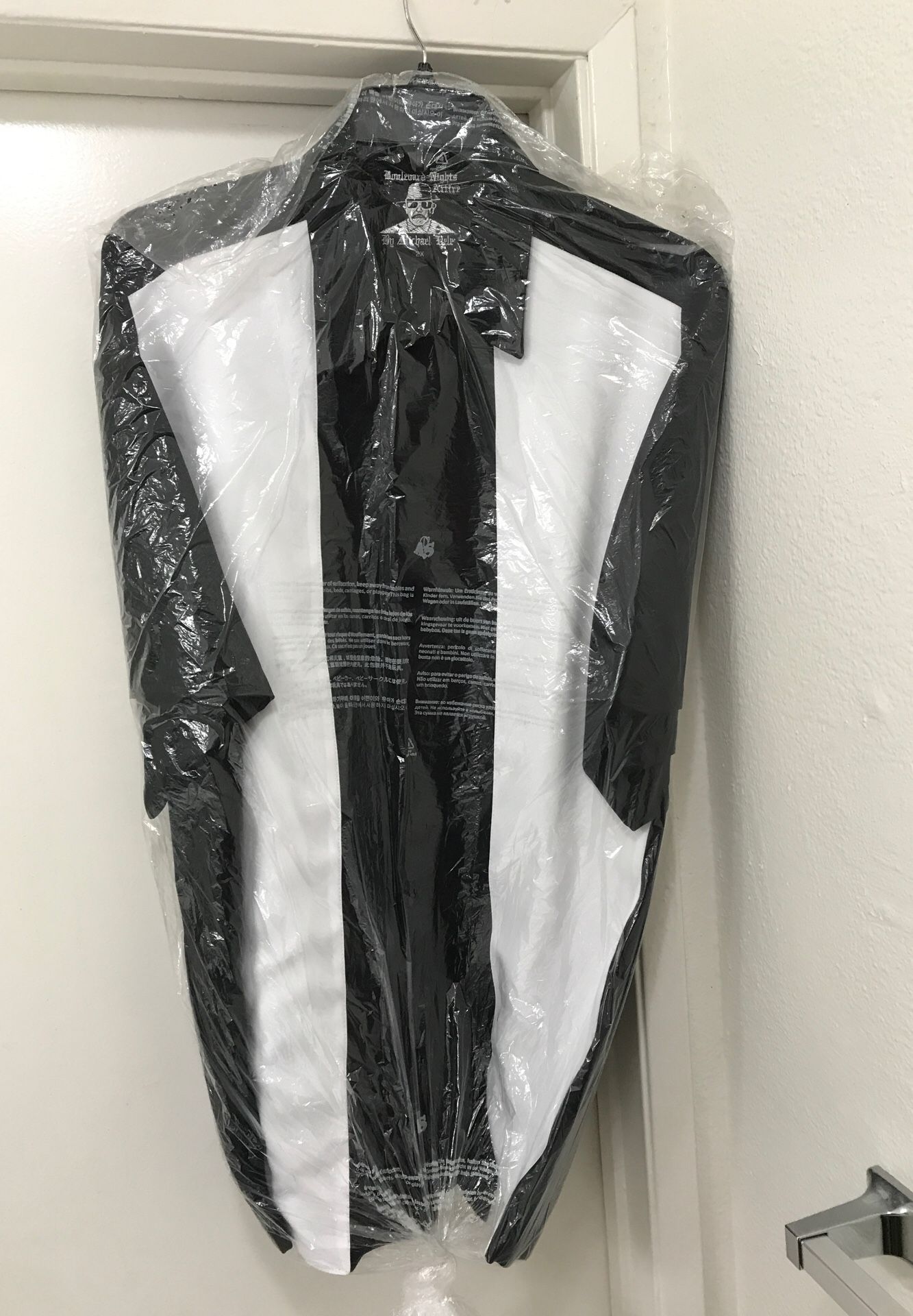 Boulevard nights attire by Michael Velez. xxl (new never worn)