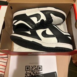 Nike Panda Dunks